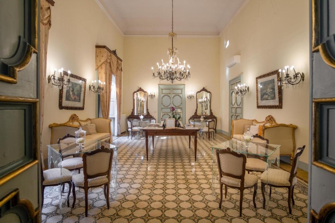 Palazzo Guido Panzió Lecce Kültér fotó