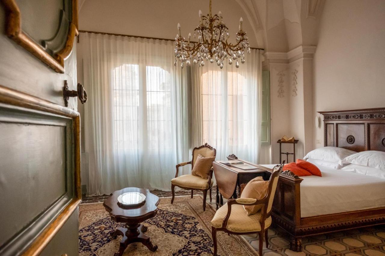 Palazzo Guido Panzió Lecce Kültér fotó