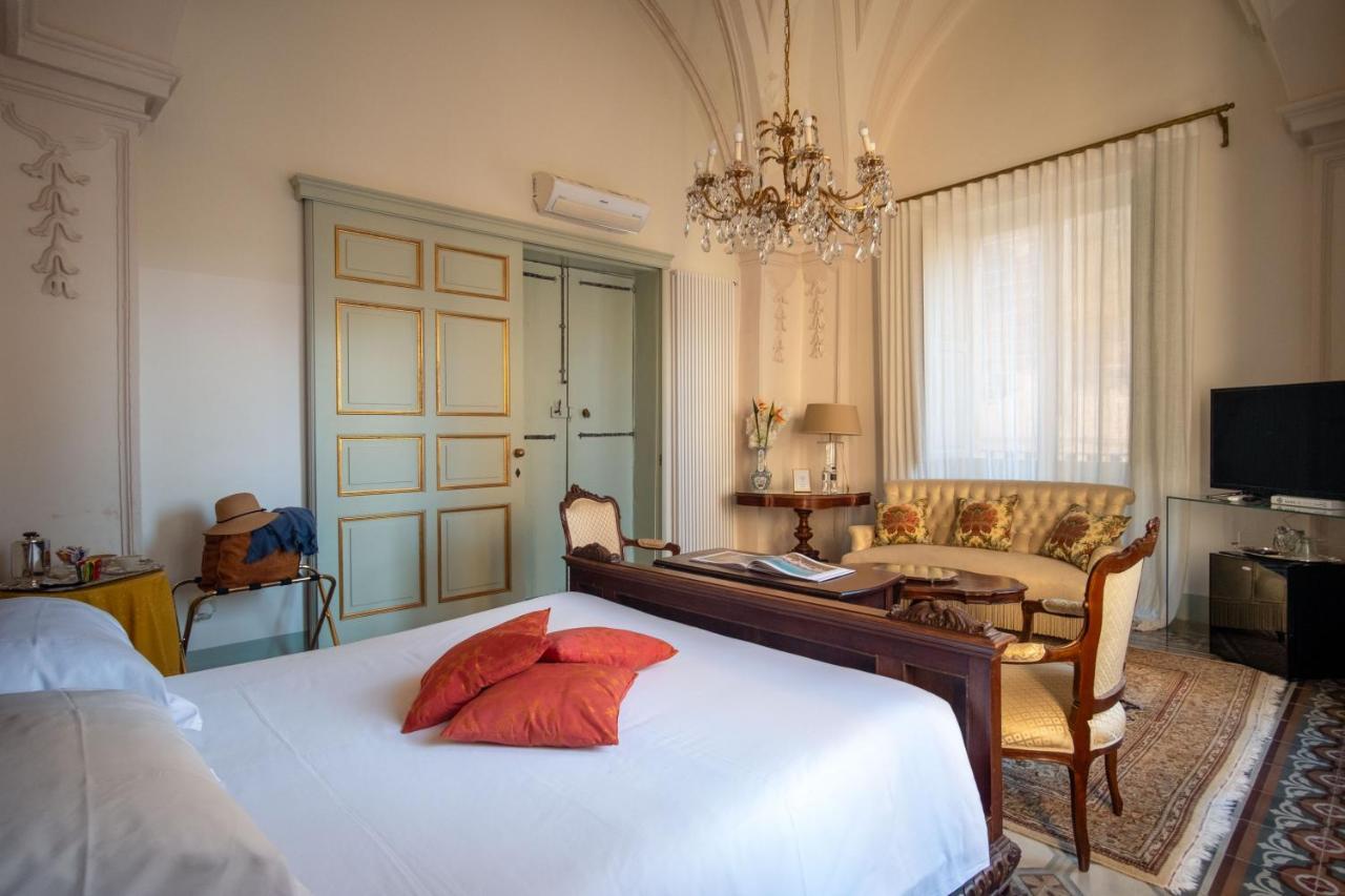 Palazzo Guido Panzió Lecce Kültér fotó