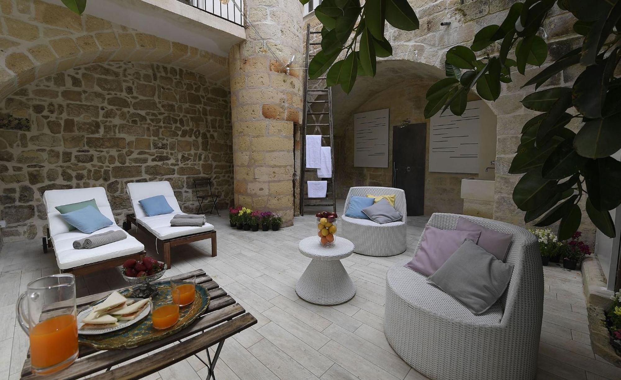 Palazzo Guido Panzió Lecce Kültér fotó