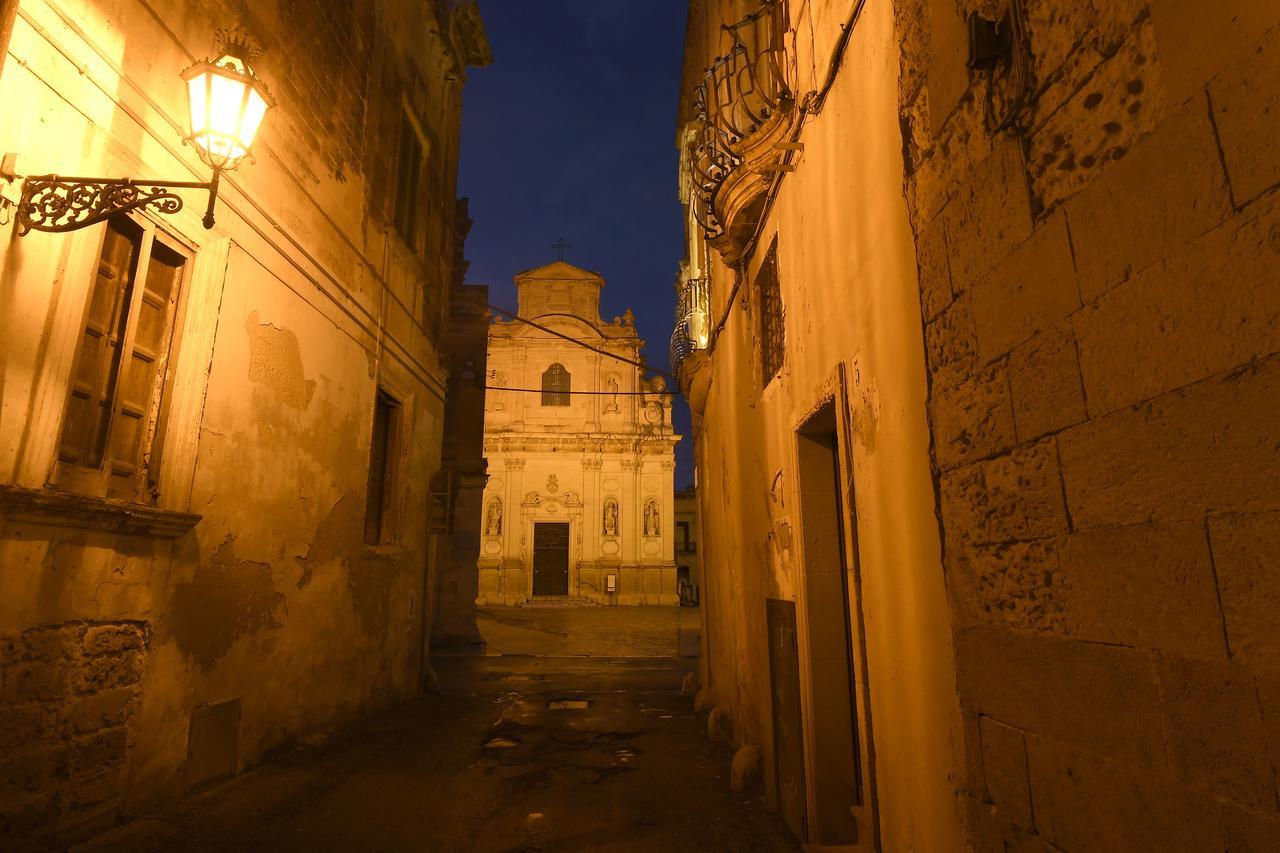 Palazzo Guido Panzió Lecce Kültér fotó
